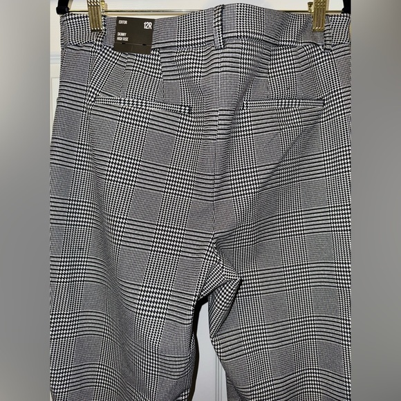 NWT Express Women's Black and White Plaid Pants - Picture 4 of 11